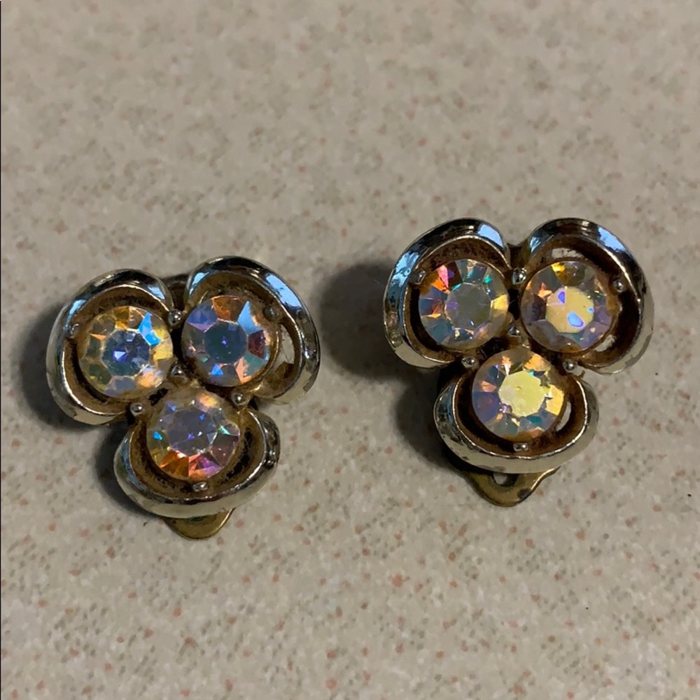 Vintage Pakula silver tone 3 rhinestone clip on earrings (46)